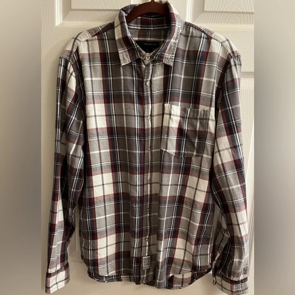 CALVIN KLEIN~JEAN SHIRT~ 100% COTTON~ LG